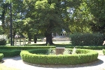 Rondell mit Pavillon und Blick zum Gutshaus© MDM