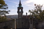 Weißer Hirsch, Bergbahnstaße, Blick ins Tal mit Turm der Villa San Remo© MDM / Bea Wölfling