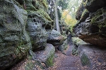 Felslabyrinth Langenhennersdorf, Weg zwischen Gesteinsmassiven© MDM/Bea Wölfling