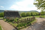 Grubenhaus mit Garten© MDM / Konstanze Wendt