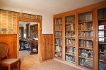 Bibliothek im "Millionenzimmer"© MDM / Konstanze Wendt