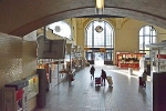 Bahnhof Dresden-Neustadt, Empfangshalle, Blick von Gang zu den Bahnsteigen© MDM/Katja Seidl