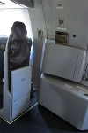 Airbus A310, Economy Class. Crewbereich mit Ein-/Ausgang im Heck© MDM / Ina Rossow