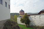 Blick von Brücke zu Hungerturm und Burggraben© MDM / Anke Kunze