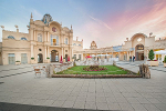 Schloss mit Schlossplatz© BELANTIS / Eric Kemnitz