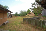 Langobardenwerkstatt Zethlingen: Zweipfostenhütte, Grubenhaus© MDM / Konstanze Wendt