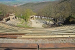 Blick über die Sitzreihen auf die Bühne nach Nordost© MDM / Konstanze Wendt