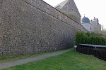 Burgmauer, im Hintergrund Kornhaus, Schösserturm und Seigerturm© MDM / Bea Wölfling