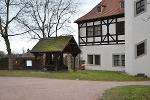 Große Weinpresse vor dem Lust- und Berghaus© MDM / Katja Müller