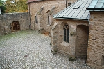 Hof zwischen Dom und Kapitelhaus nach Südwest© MDM / Konstanze Wendt