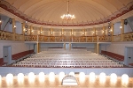 Bühne, Blick in den Theatersaal© Historische Kuranlagen und Goethe-Theater Bad Lauchtstädt GmbH / Gunther Hartmann