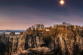 Berghotel Bastei, Außensicht mit Basteibrücke© Berghotel Bastei GmbH / Matthias Ludwig