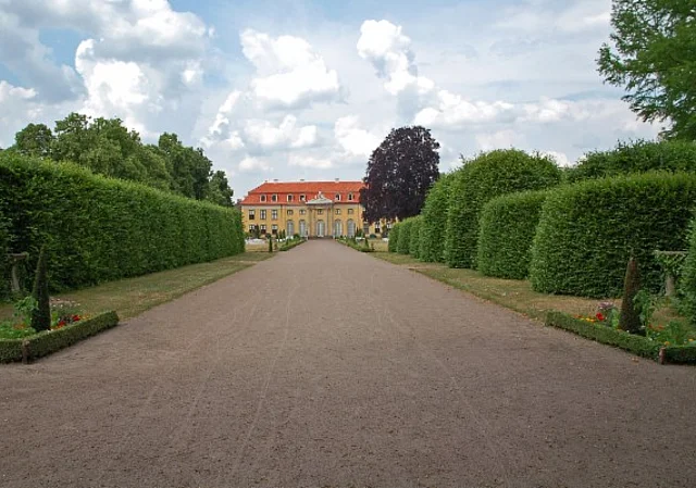 Schloss Mosigkau und Rokokogarten, Süden