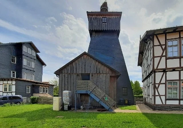 Bohrturm Rückseite
