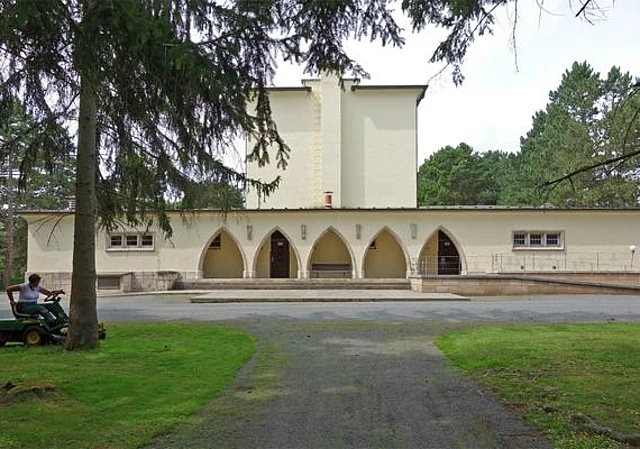 Trauerhalle