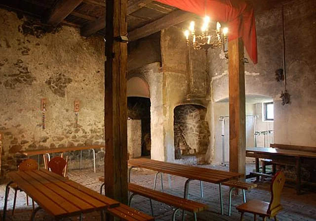 Wohnturm, Küche im Erdgeschoss