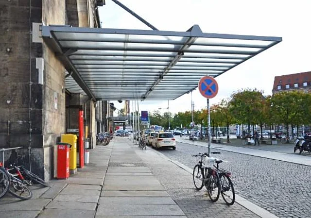 Bahnhof Dresden-Neustadt, Schlesischer Platz