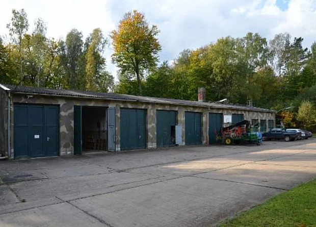 Militär-Museum Kossa, Garagen 