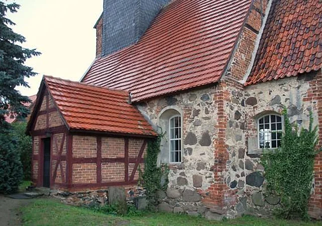 Dorfkirche Ipse, Südost