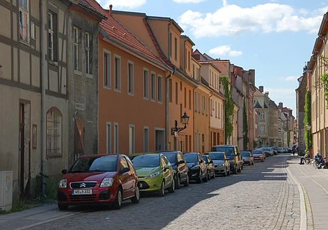 östliche Mittelstraße nach Nordwest
