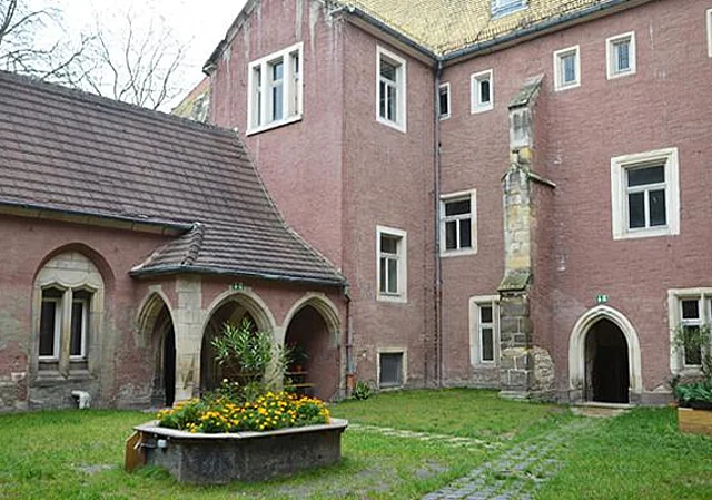 Hof nach Süden