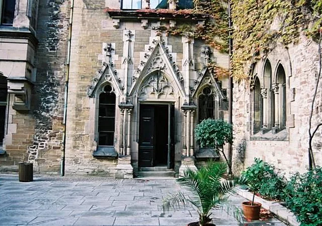 Schloss Wernigerode, Hof, Südost