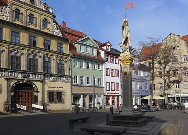 Westseite mit Kunsthalle und Roland 