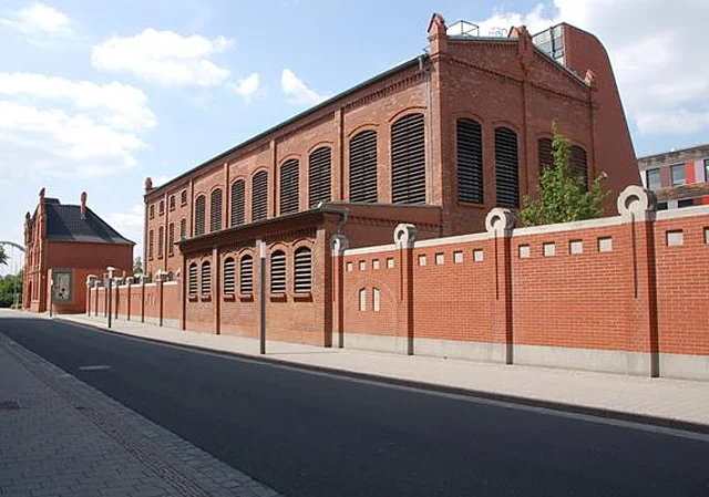 Unruhstraße nach Westen