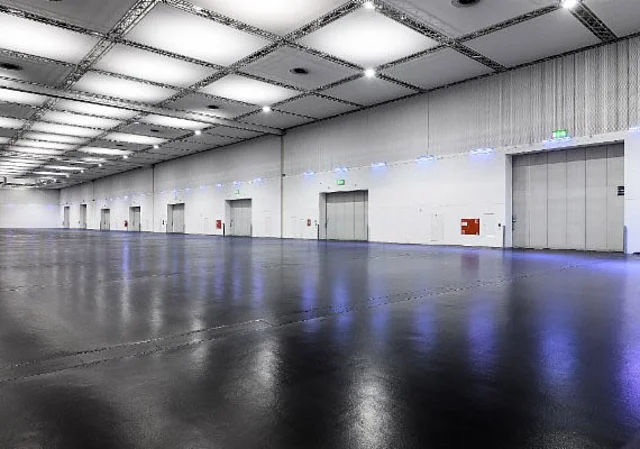 HALLE 1