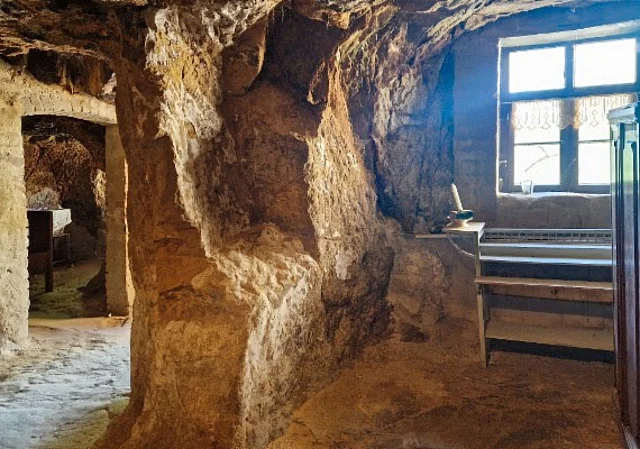 Höhlenwohnungen Langenstein, Schäferberg 35
