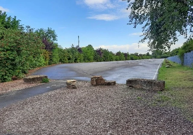 Eingang Parkplatz