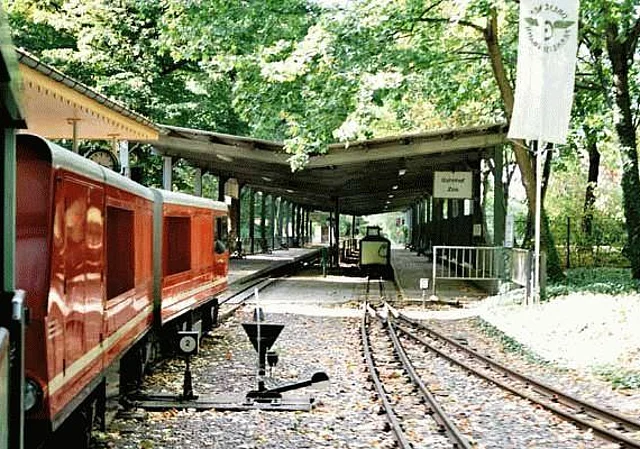 Bahnhof Zoo bei der Ankunft