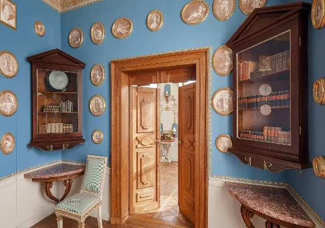 Schloss und Park Luisium, Bibliothek