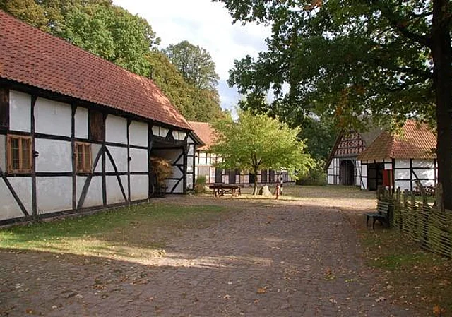 Blick zum Hof Winkelstedt und zum Hof Maxdorf