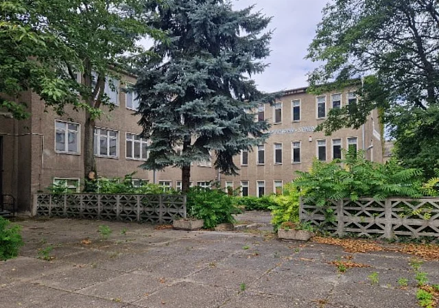 Außenansicht, zweiter Schulhof nach Nordwest