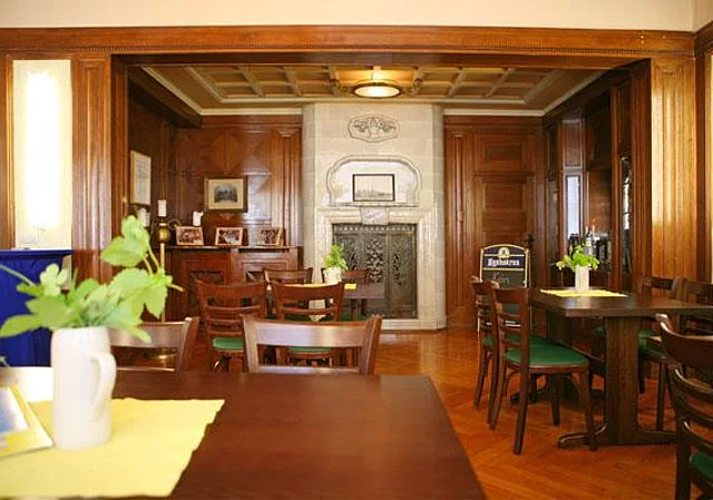 Villa, Kaminzimmer