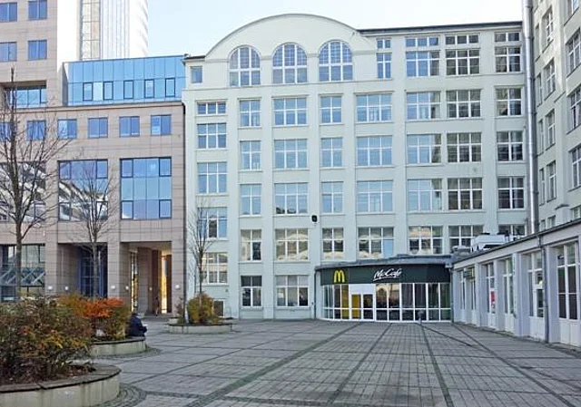 Ostflügel