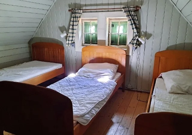 Großes Schlafzimmer DG