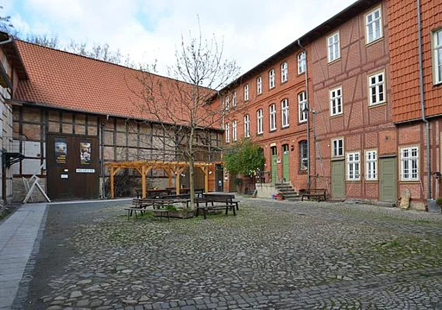 Blick in den Hof nach Nordost