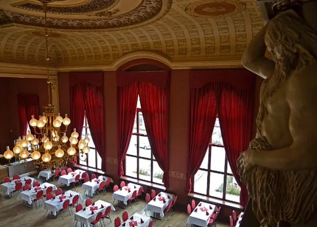 Ball- und Brauhaus Watzke Dresden, Ballsaal 