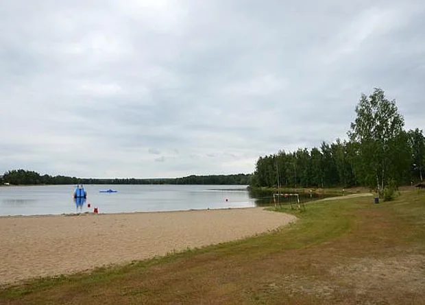 Naturbad Luppa, Sandstrand, Fußballplatz, Wasserrutsche 