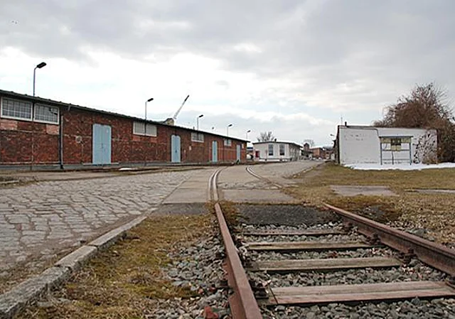 Gebäude in der südlichen Niels-Bohr-Straße, nach Süden