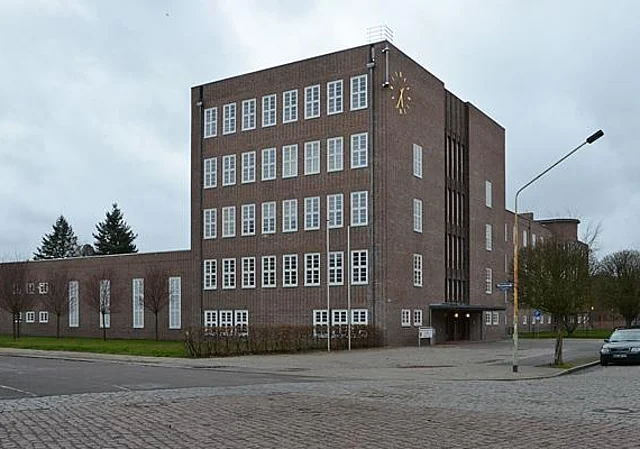 Blumenthalstraße, Comeniusschule, Südost