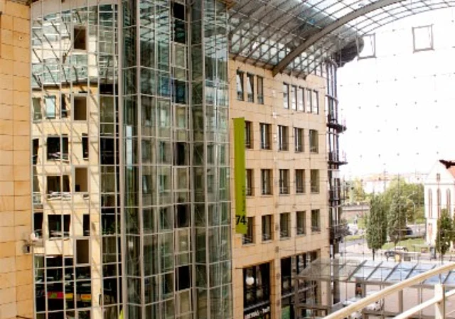 Atrium, Turm