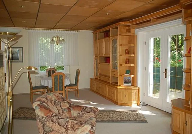 Wohnung im Gästehaus, 1.OG