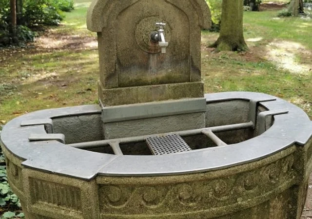 Friedhofsbrunnen