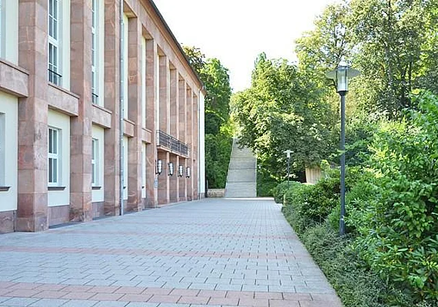 Kulturhaus Aue, Terrasse, Treppe zum Anton-Günther-Platz
