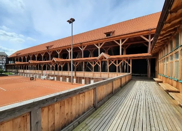 Ostwand Rückseite, Brunneninhalation aussen 