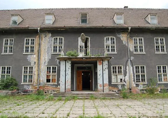 Ehemaliges Stabsgebäude