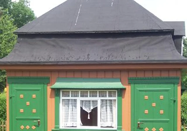 Laubengarten, Kirschbaum-Laube